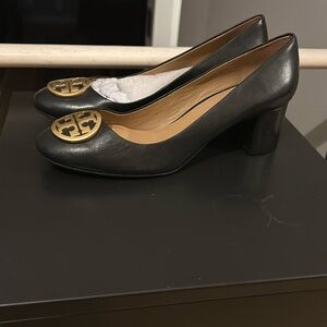 New Tory Birch Shoes Never Been Worn- Black